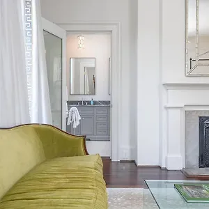  Apartment Luxury Overlooking Taylor Square - House On Taylor Square